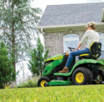 John Deere S120 Mower  42 in. 22 HP V-Twin Gas Hydrostatic Riding Lawn Mower - Image 6